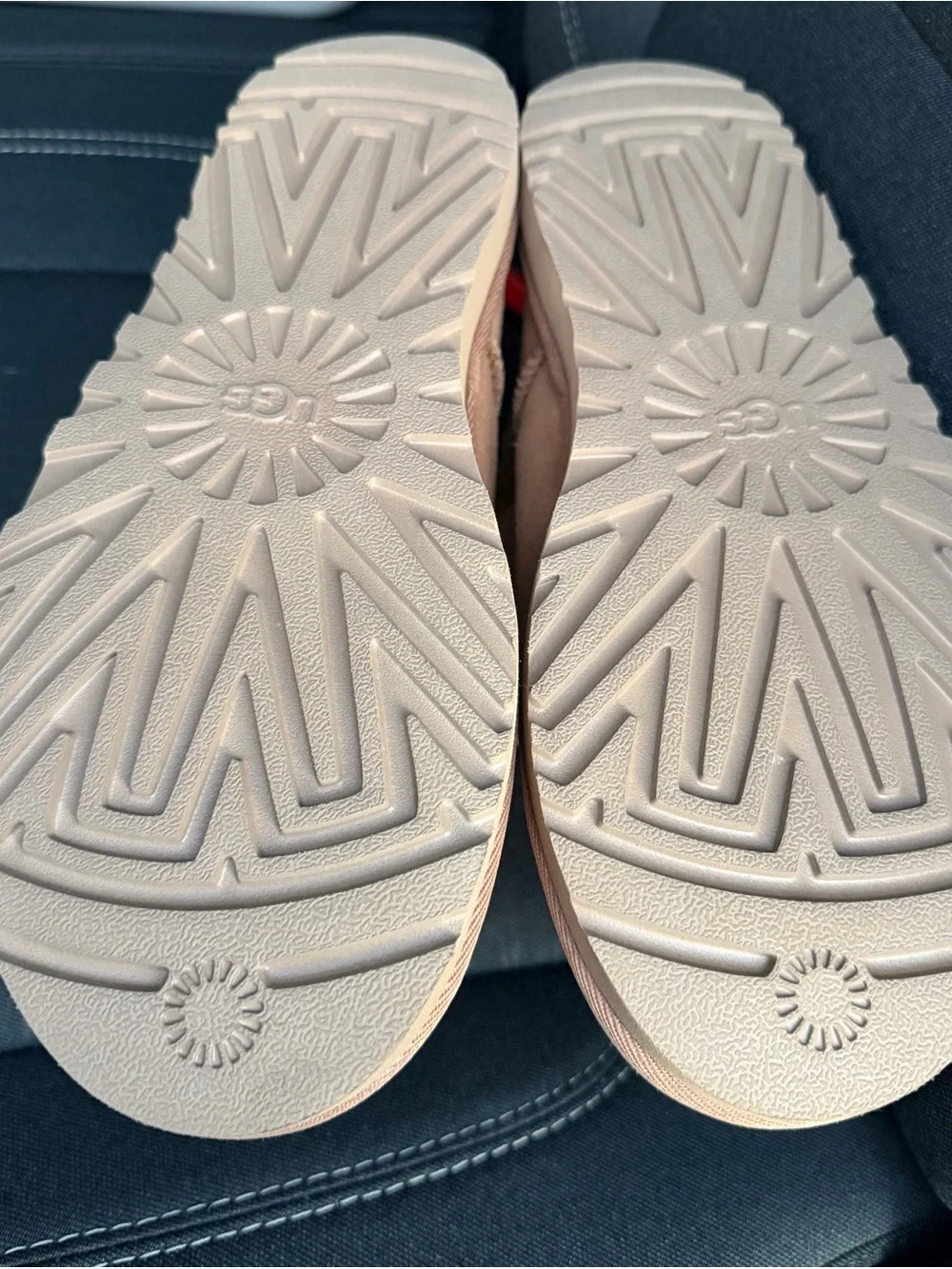 Women’s UGG Classic Mini Lunara